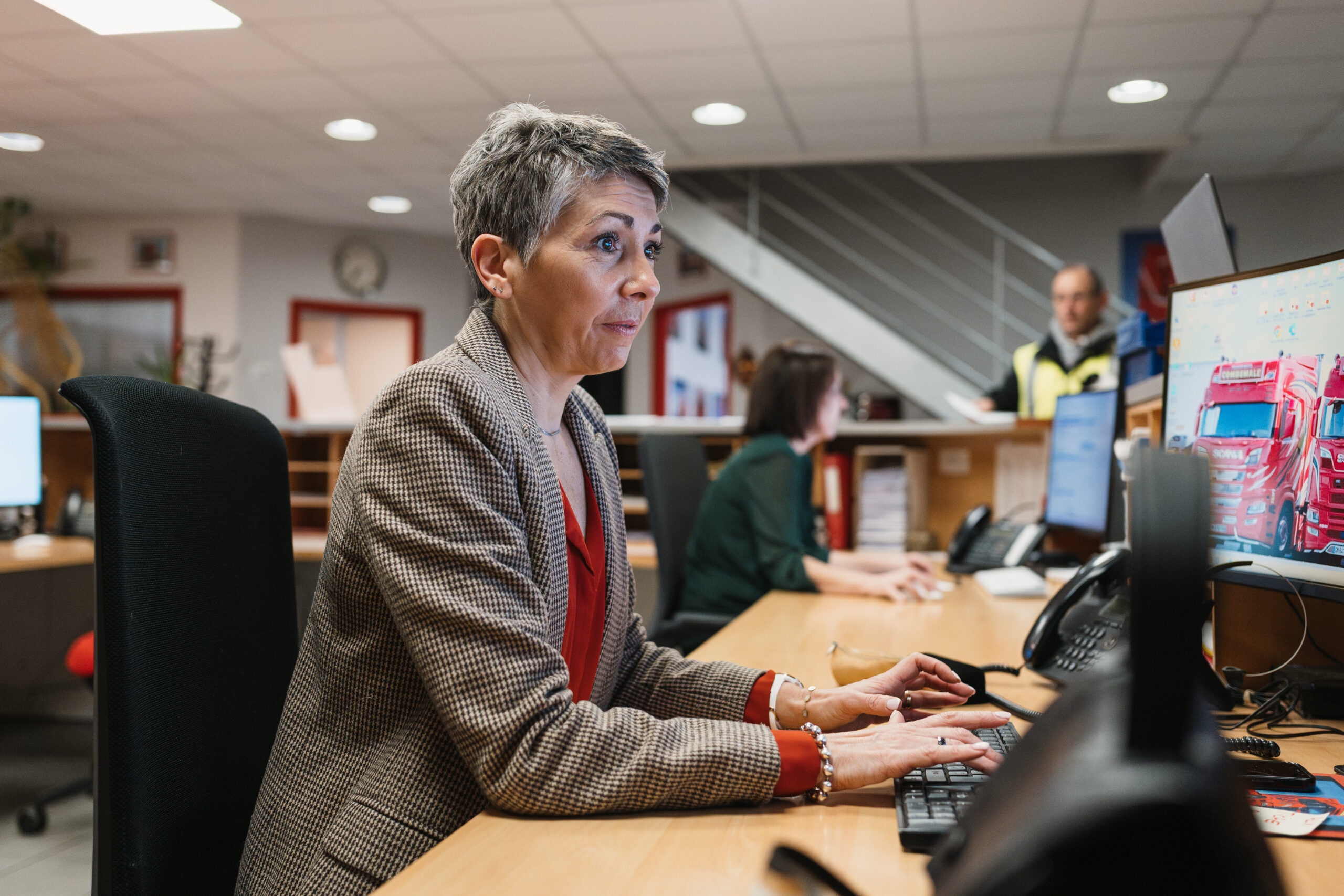 Reportage photo au coeur de l'entreprise Transports Combemale & Fils à Onet-le-Château, Aveyron © Franck Tourneret Photographe