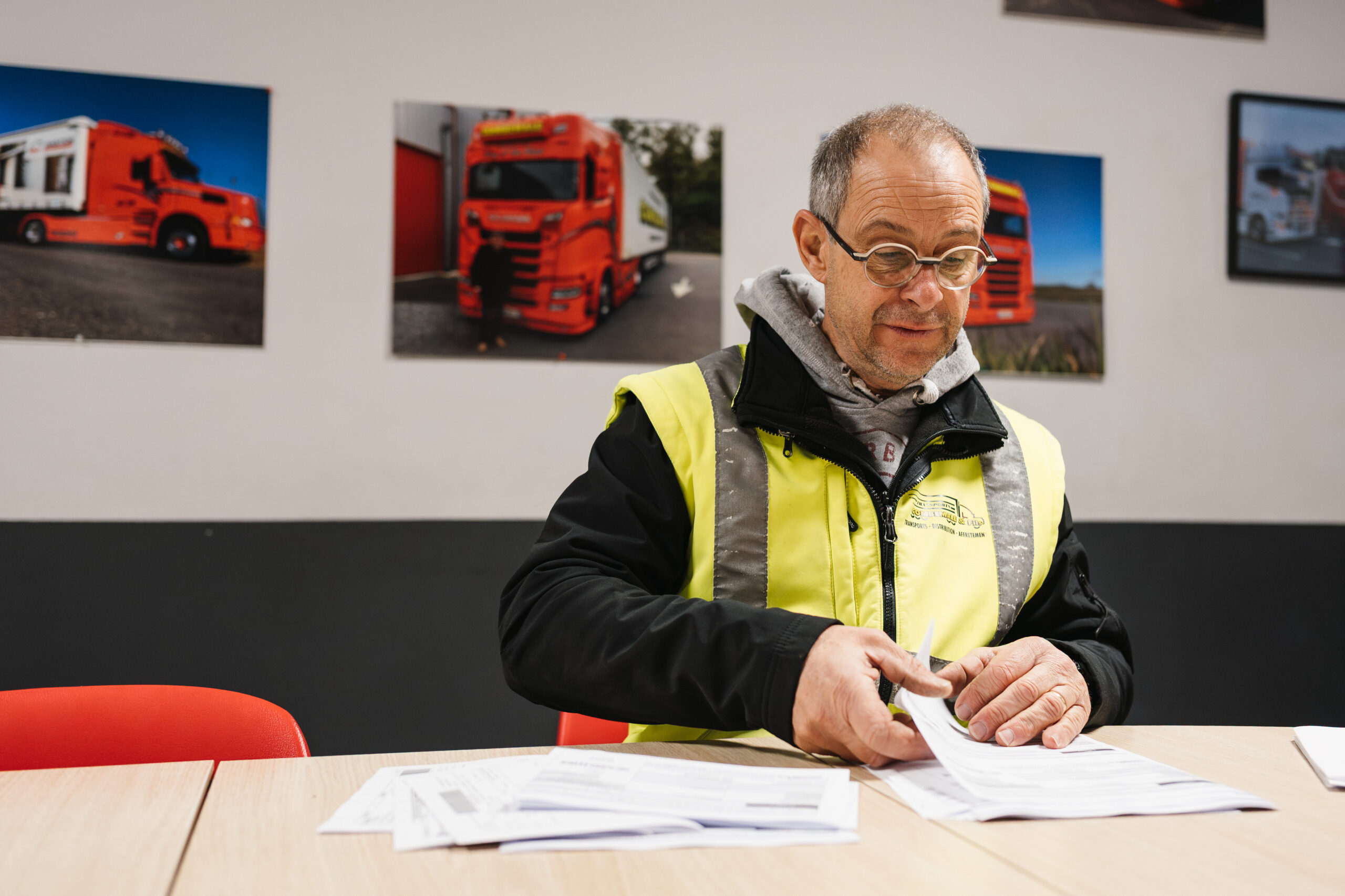 Reportage photo au coeur de l'entreprise Transports Combemale & Fils à Onet-le-Château, Aveyron © Franck Tourneret Photographe