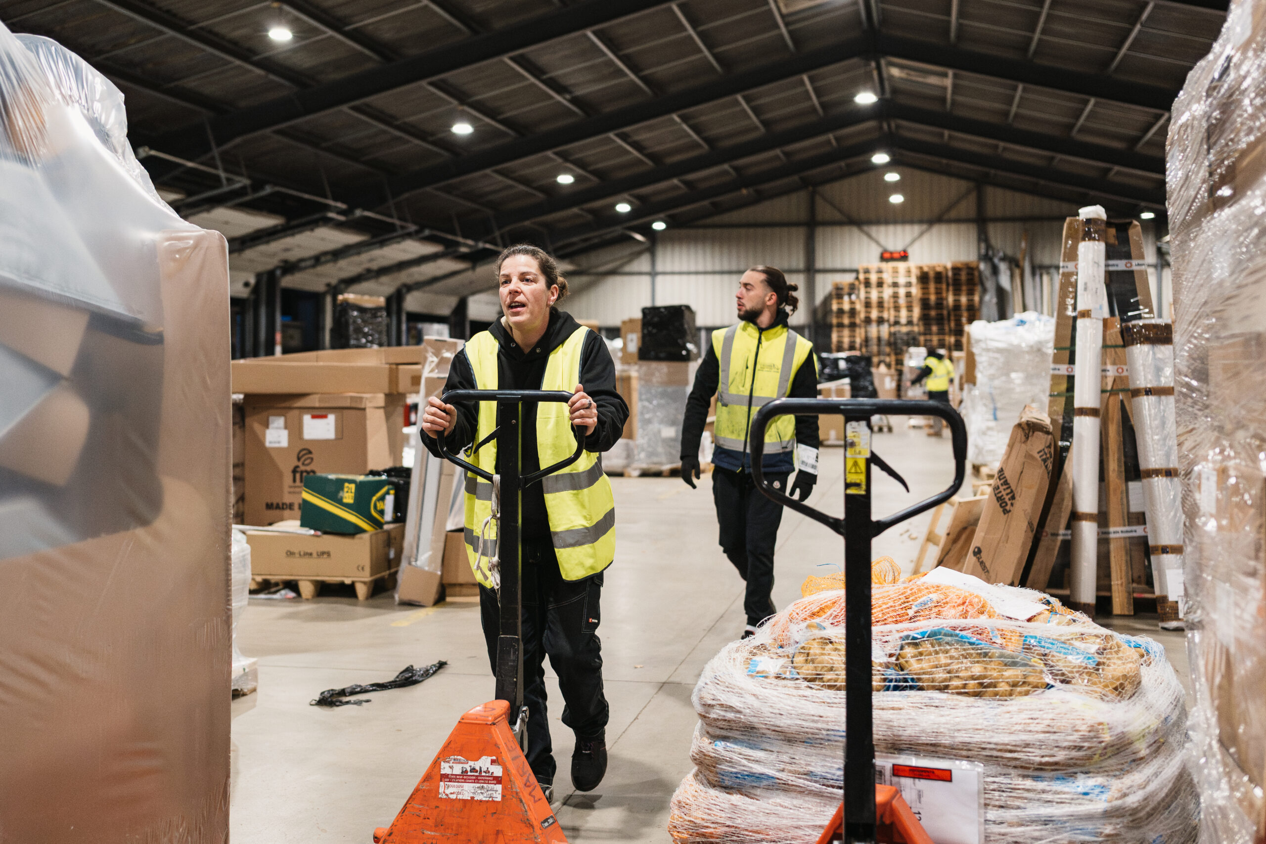 Reportage photo au coeur de l'entreprise Transports Combemale & Fils à Onet-le-Château, Aveyron © Franck Tourneret Photographe