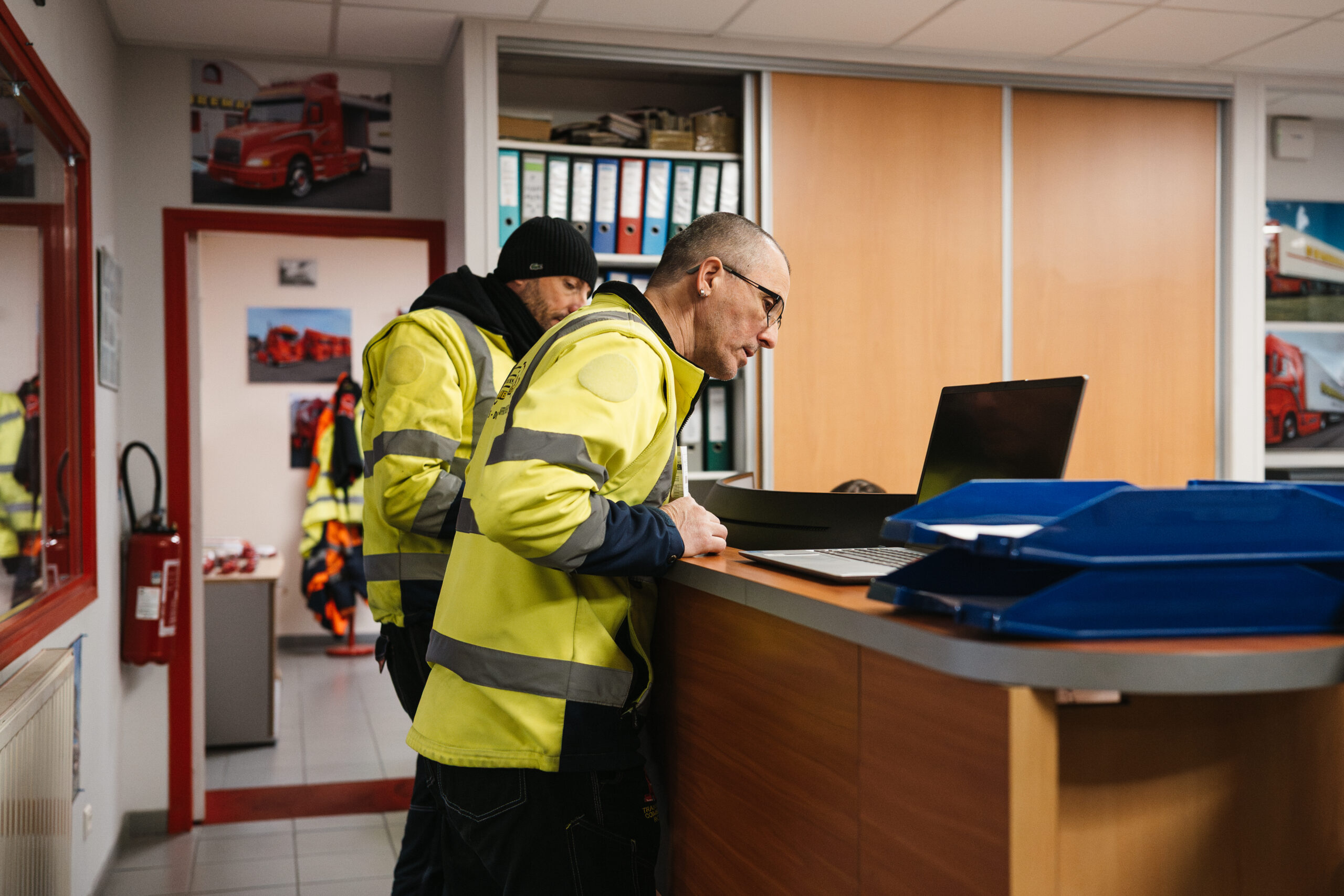Reportage photo au coeur de l'entreprise Transports Combemale & Fils à Onet-le-Château, Aveyron © Franck Tourneret Photographe