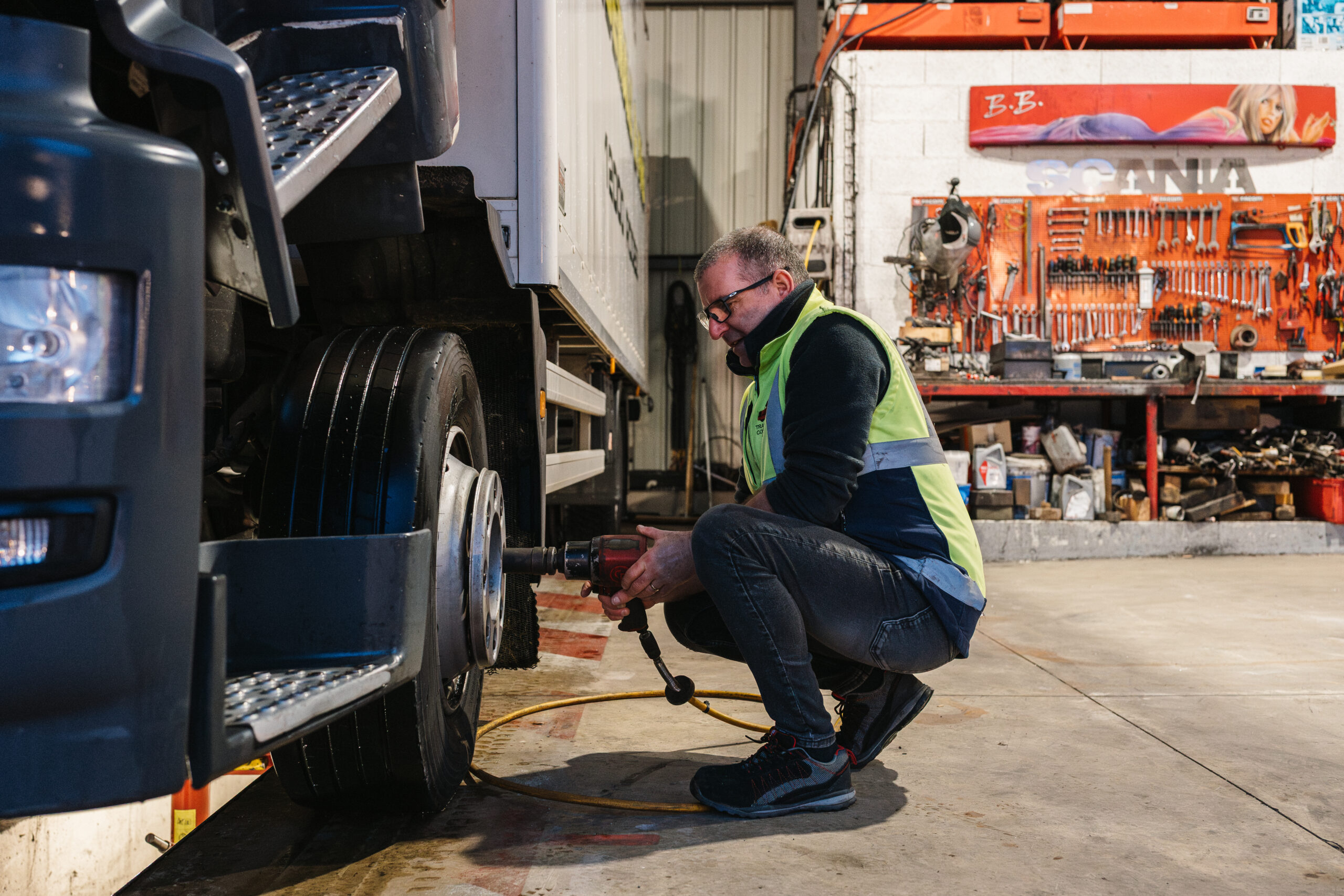 Reportage photo au coeur de l'entreprise Transports Combemale & Fils à Onet-le-Château, Aveyron © Franck Tourneret Photographe